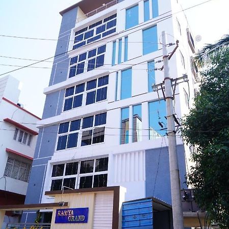 Ramya Grand Apartman Visákhapatnam Kültér fotó