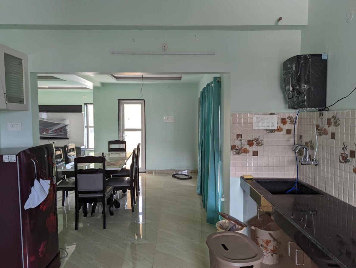 Ramya Grand Apartman Visákhapatnam Kültér fotó